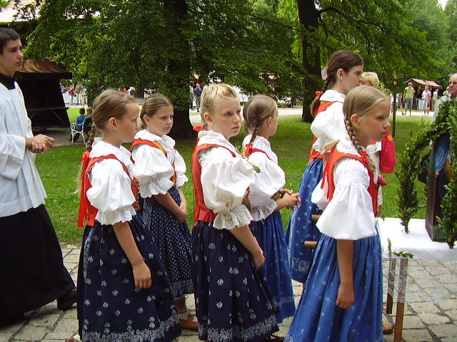 12. A průvod pořád nekončí...
